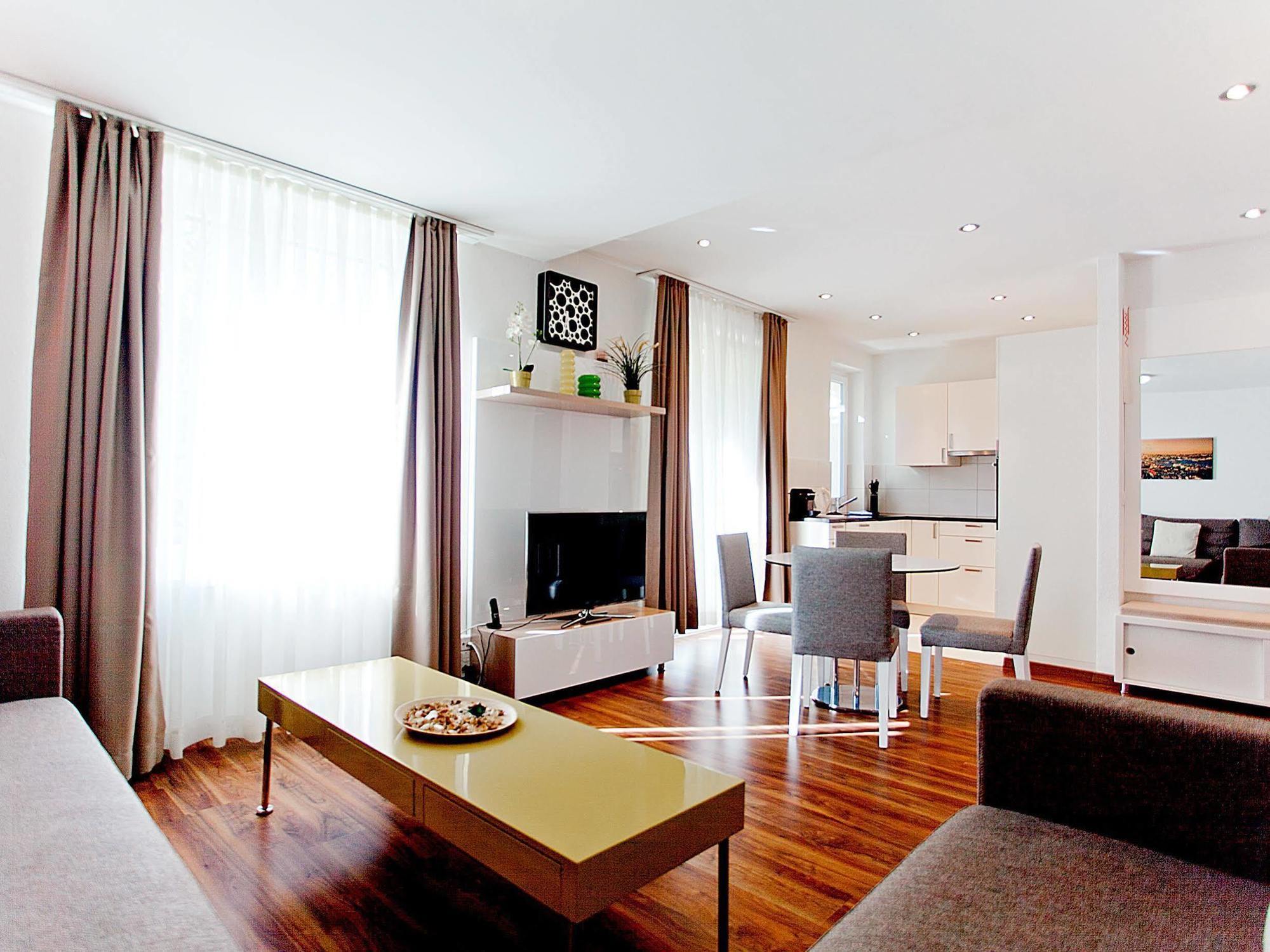 Premium Apartments By Livingdowntown Zurich Exterior photo